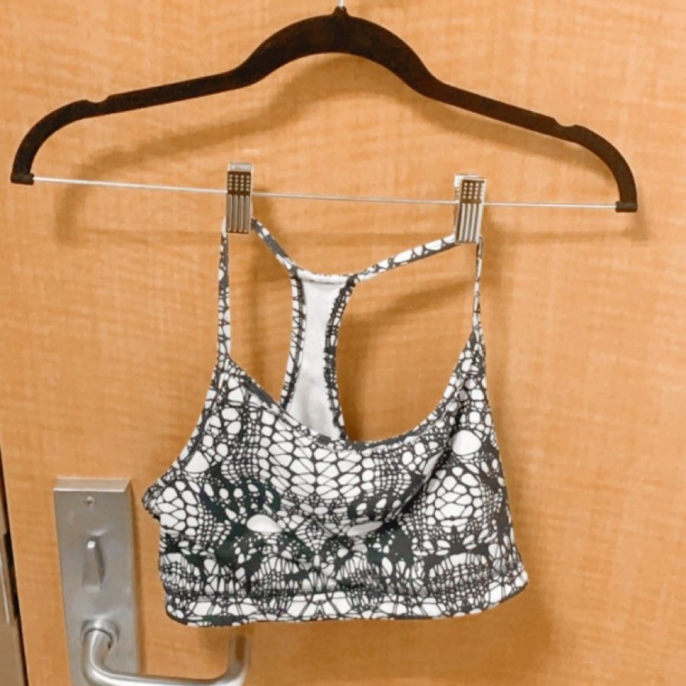 Lululemon power Y bra
